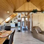 Bienek By Interhome